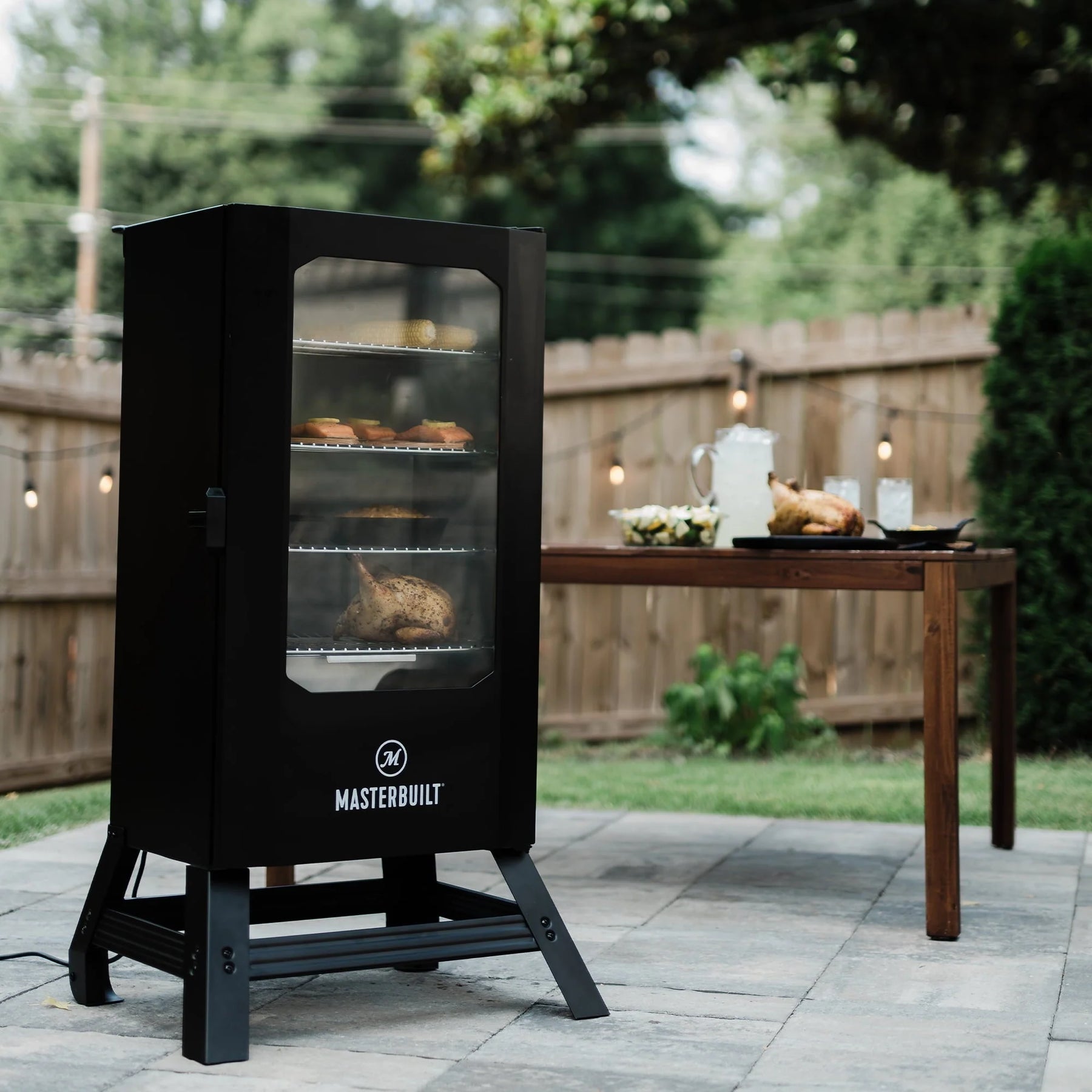 Masterbuilt 30 - Inch Digital Electric Smoker with Window and Legs - Product image 10